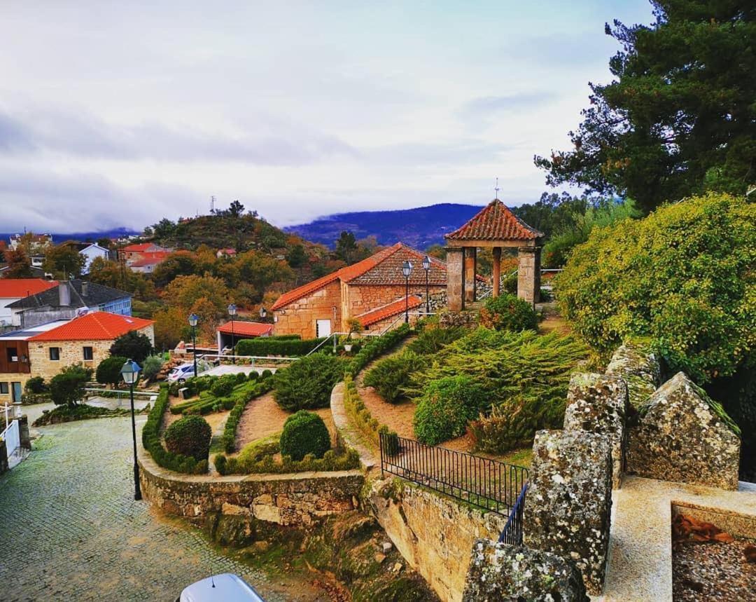 מלון Sernancelhe Casa Do Castelo מראה חיצוני תמונה