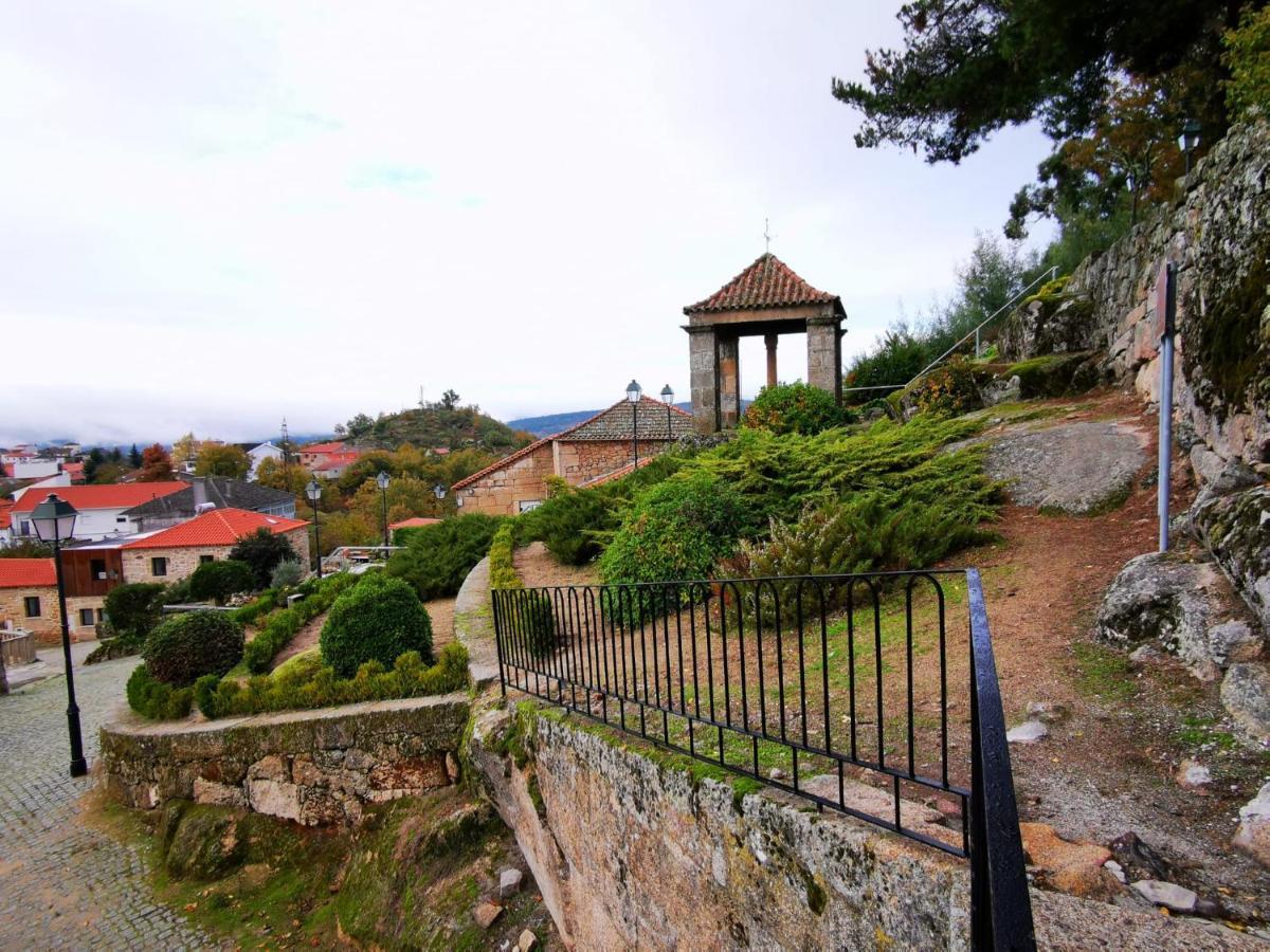 מלון Sernancelhe Casa Do Castelo מראה חיצוני תמונה